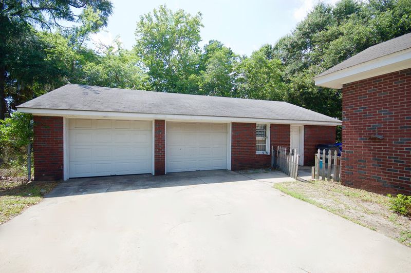 4731 W Park Pl, North Charleston, SC 29405