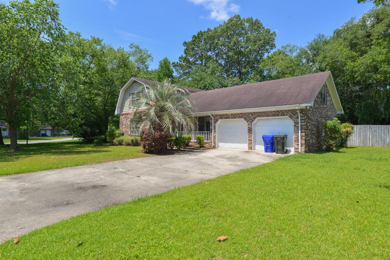 2959 Foxhall Rd, Charleston, SC 29414