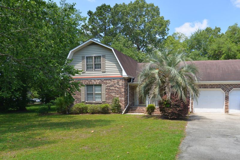 2959 Foxhall Rd, Charleston, SC 29414
