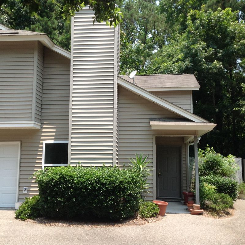 940 E Estates Blvd #J, Charleston, SC 29414
