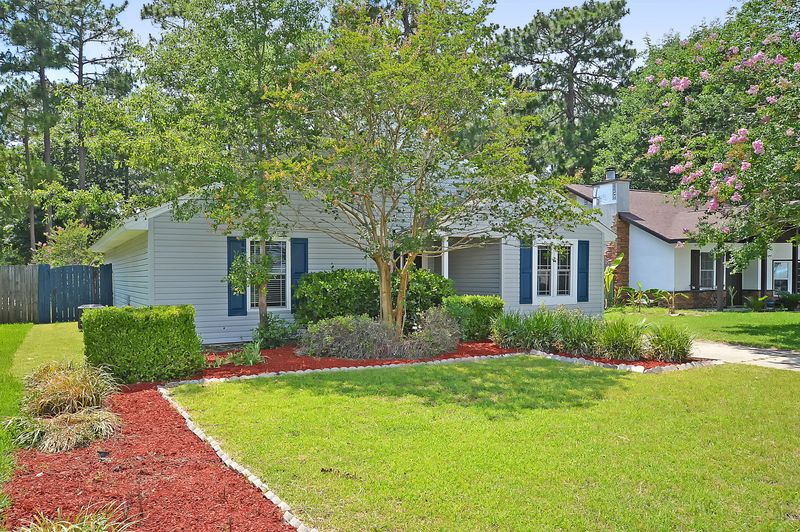 118 Lancashire Rd, Summerville, SC 29483