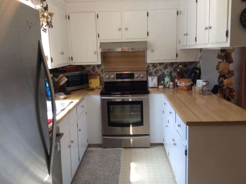218 Crestwood Dr, Summerville, SC 29483