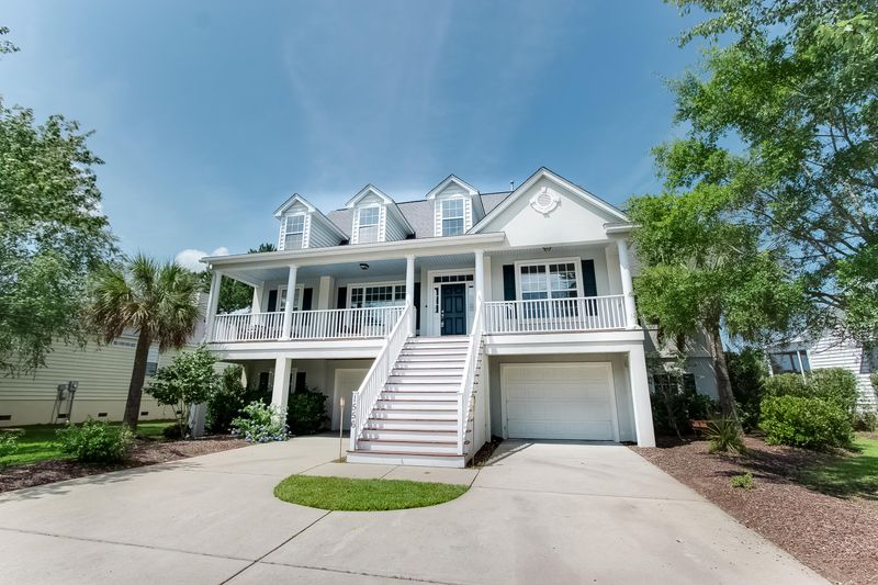 1556 Oakhurst Dr, Mount Pleasant, SC 29466