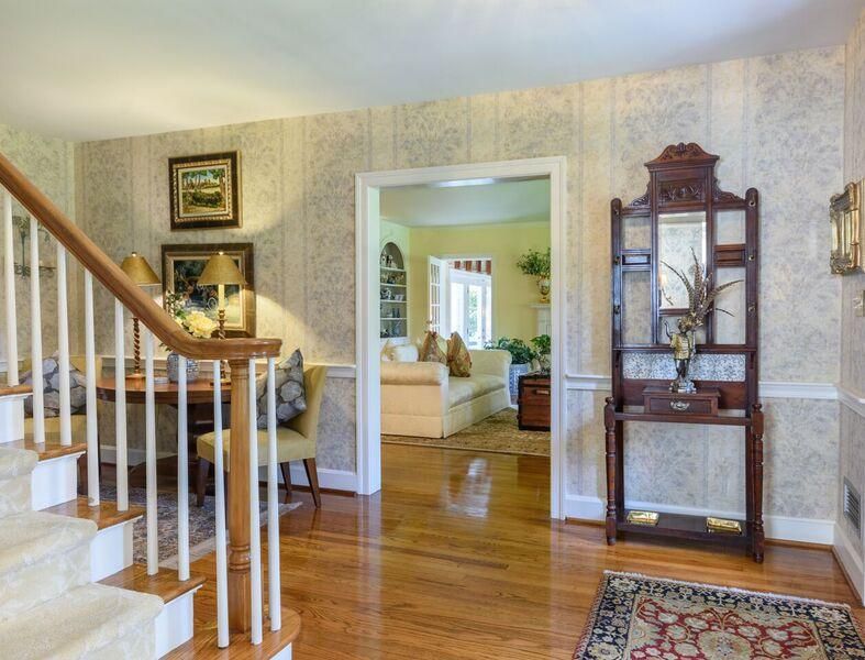 27 Broughton Rd, Charleston, SC 29407