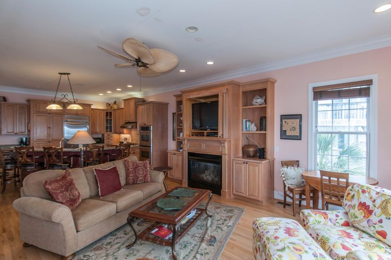 1508 Palmetto Blvd #10, Edisto Beach, SC 29438