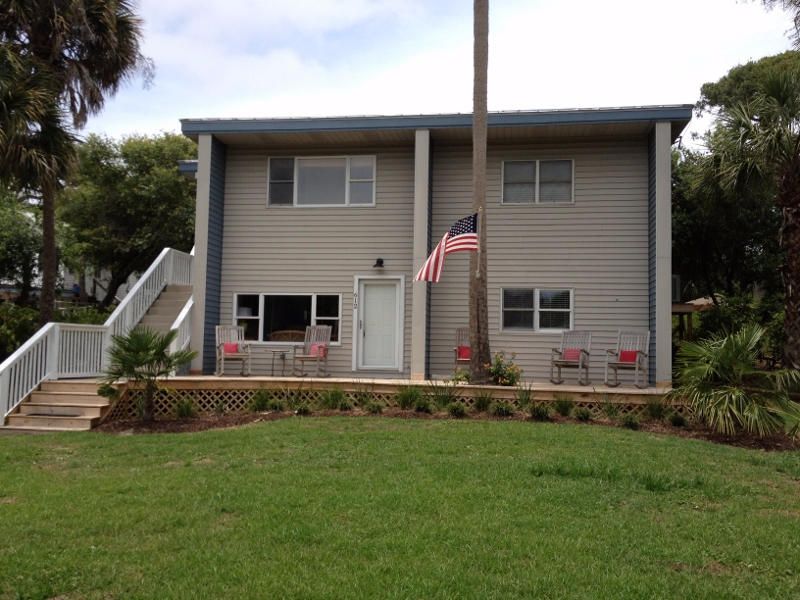 612 E Ashley Ave, Folly Beach, SC 29439