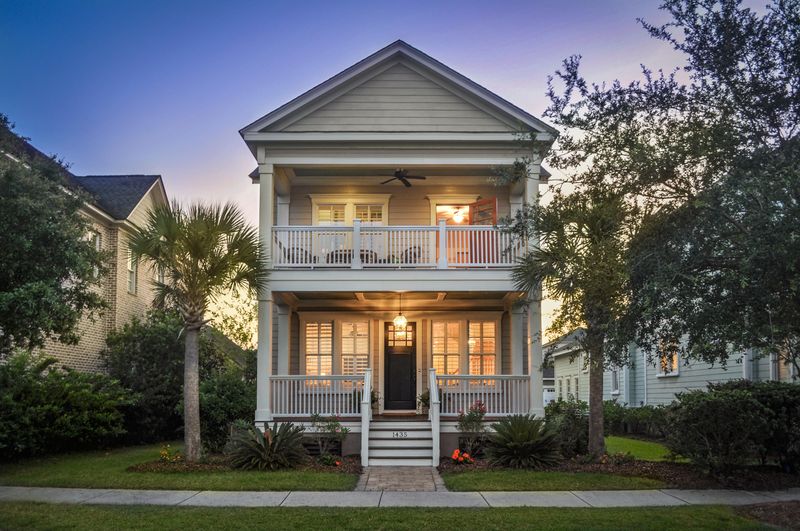1435 Penshell Pl, Mount Pleasant, SC 29464