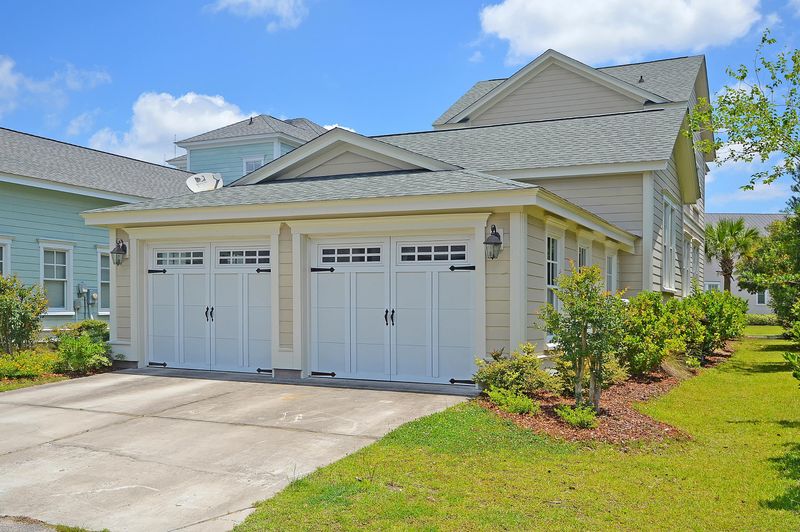 1435 Penshell Pl, Mount Pleasant, SC 29464