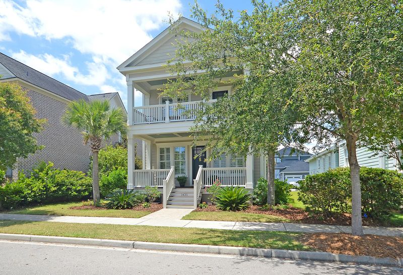 1435 Penshell Pl, Mount Pleasant, SC 29464