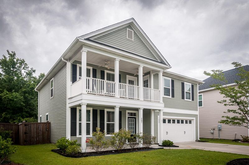207 Mazyck Greens Ct, Goose Creek, SC 29445
