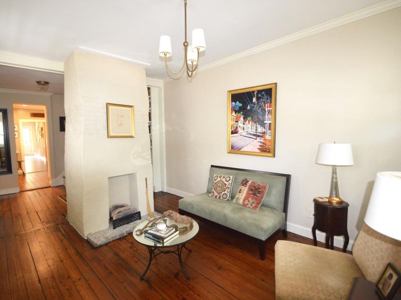 109 Smith St, Charleston, SC 29403