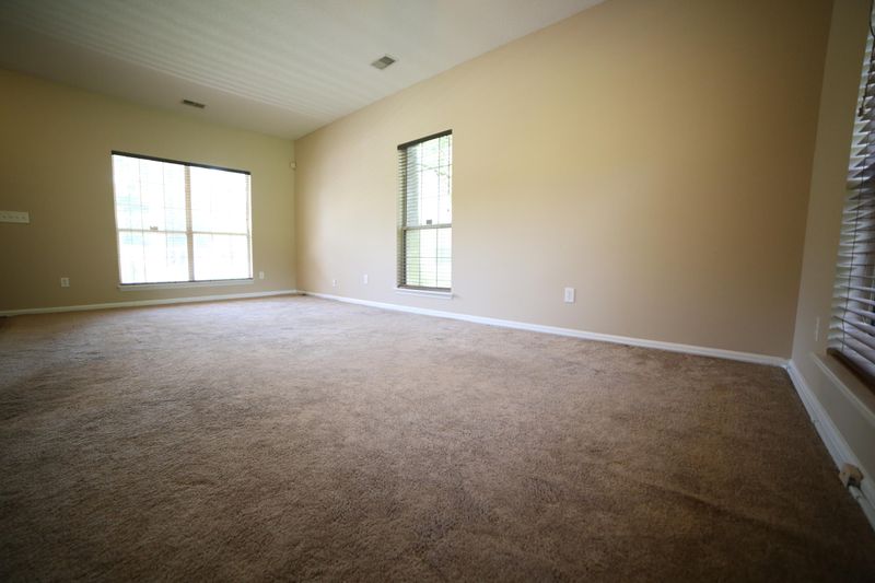 420 Thomaston Ave, Summerville, SC 29485