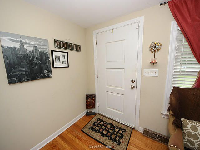 812 N Hickory St, Summerville, SC 29483