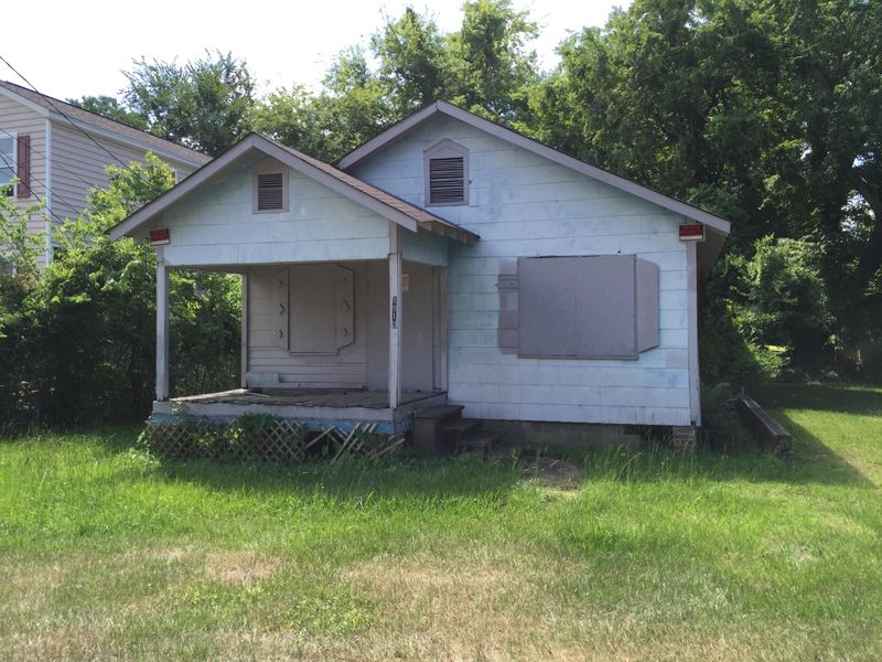 1913 Baxter St, North Charleston, SC 29405