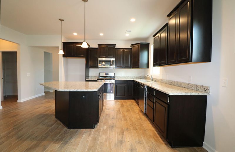 202 Foxbank Plantation Blvd, Moncks Corner, SC 29461