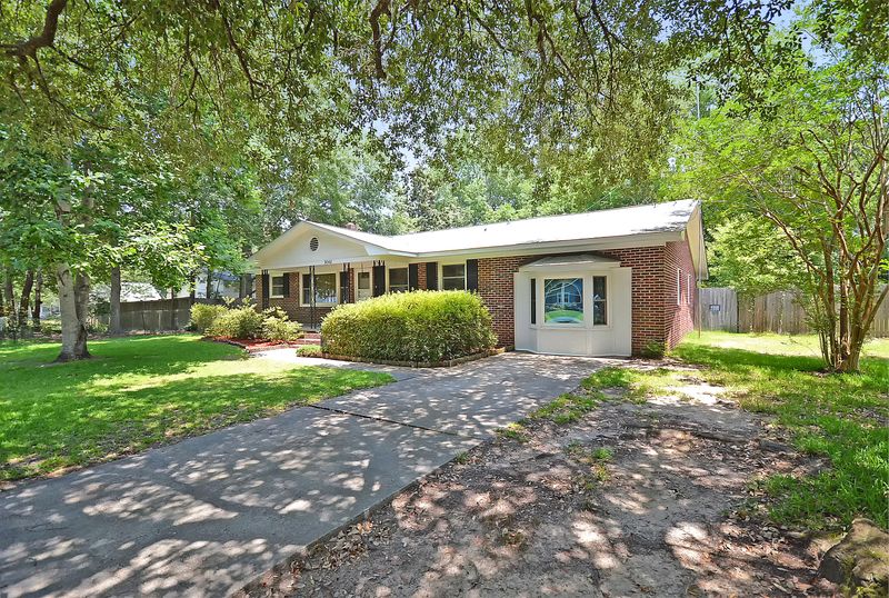 9048 Timber St, North Charleston, SC 29406