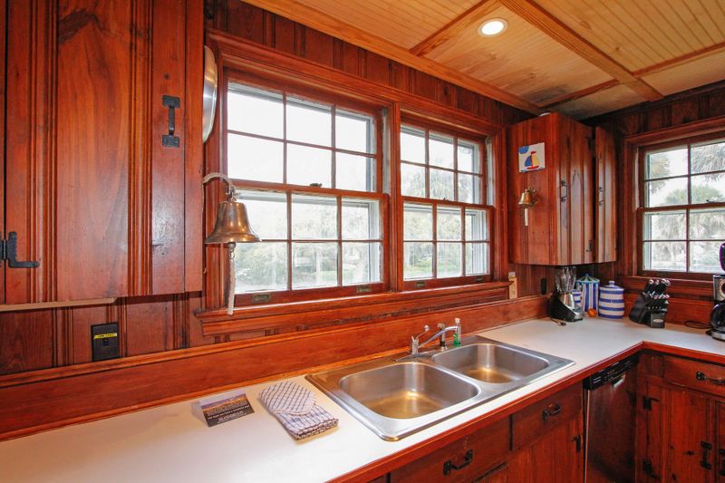 1730 Atlantic Ave, Sullivans Island, SC 29482