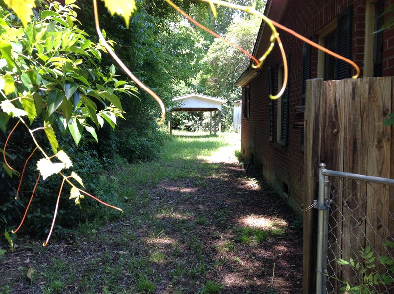 825 W 1st N St, Summerville, SC 29483