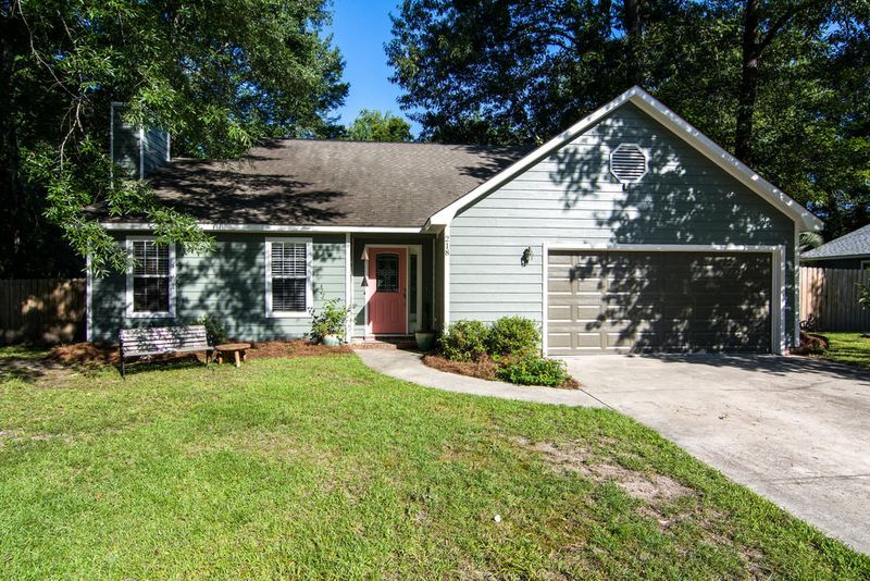 218 White Church Pl, Summerville, SC 29485