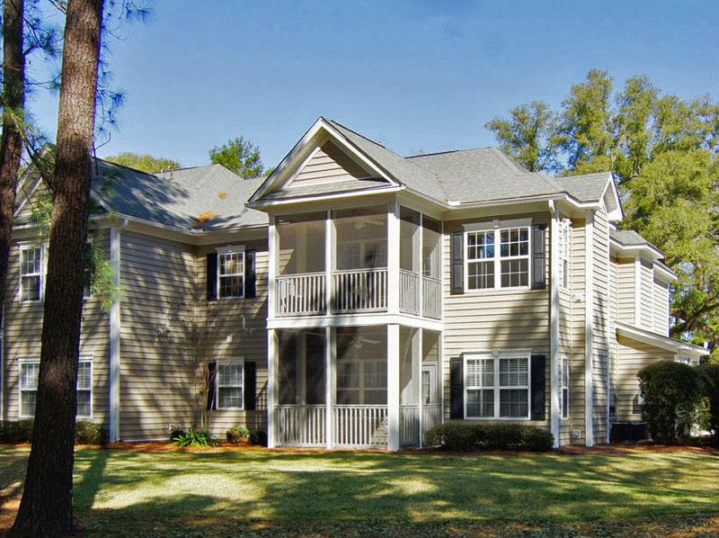 202 Golf View Ln, Summerville, SC 29485