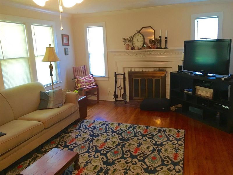1153 Berkeley St, Hanahan, SC 29410