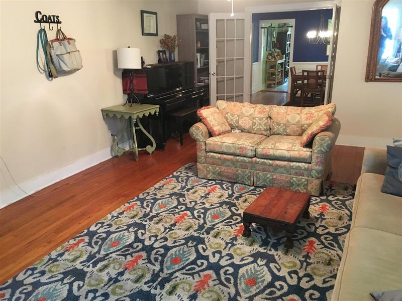 1153 Berkeley St, Hanahan, SC 29410