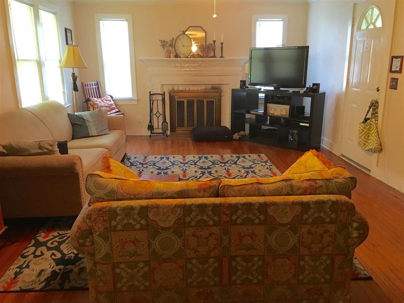 1153 Berkeley St, Hanahan, SC 29410