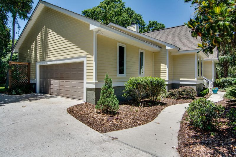 31 Fairway Oaks Ln, Isle Of Palms, SC 29451