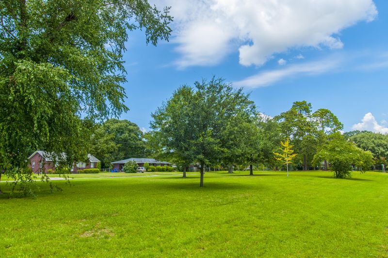 5134 Ashcroft Ave, North Charleston, SC 29405