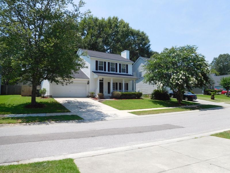 116 Stonehurst Dr, Goose Creek, SC 29445