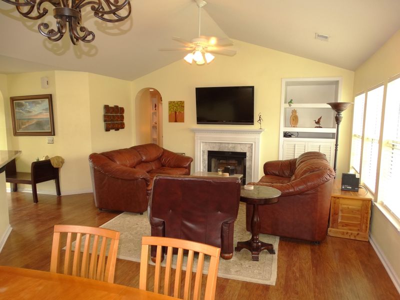 906 Mockingbird Ln, Charleston, SC 29414