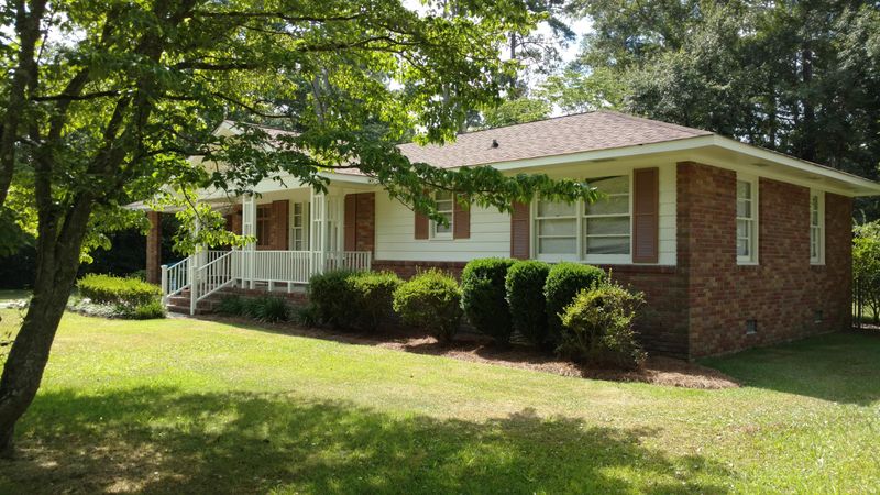 118 Camelia Dr, Summerville, SC 29485
