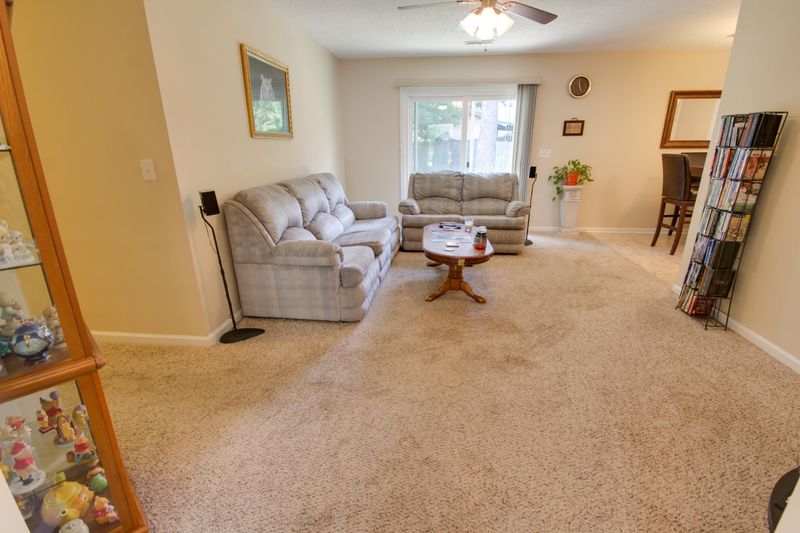 345 Wilson Dr, Summerville, SC 29483