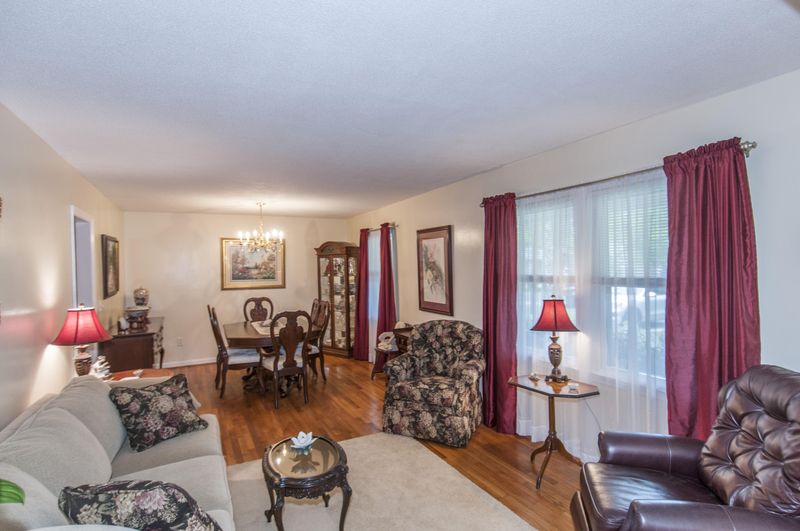 2431 Spring Garden St, Charleston, SC 29414
