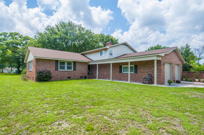 1224 N Park Pl, North Charleston, SC 29405