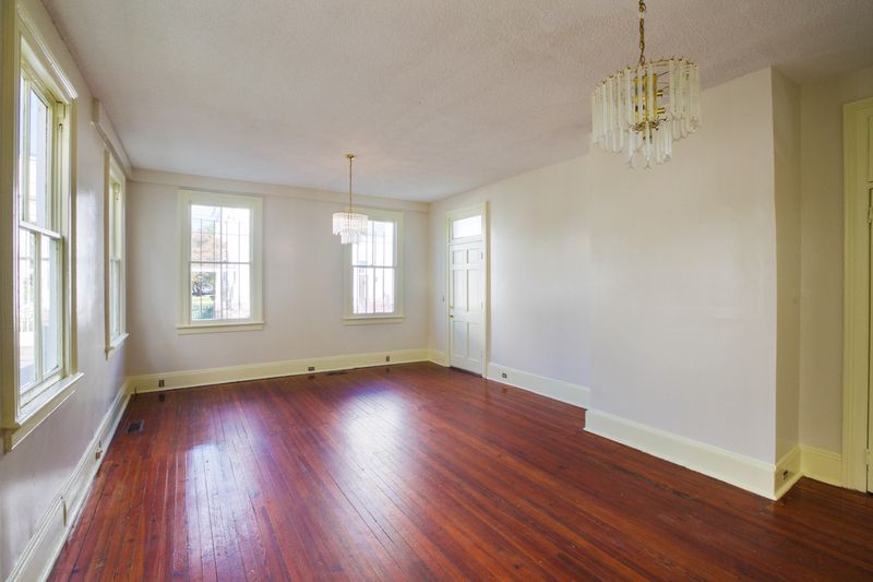60 Pitt St, Charleston, SC 29401