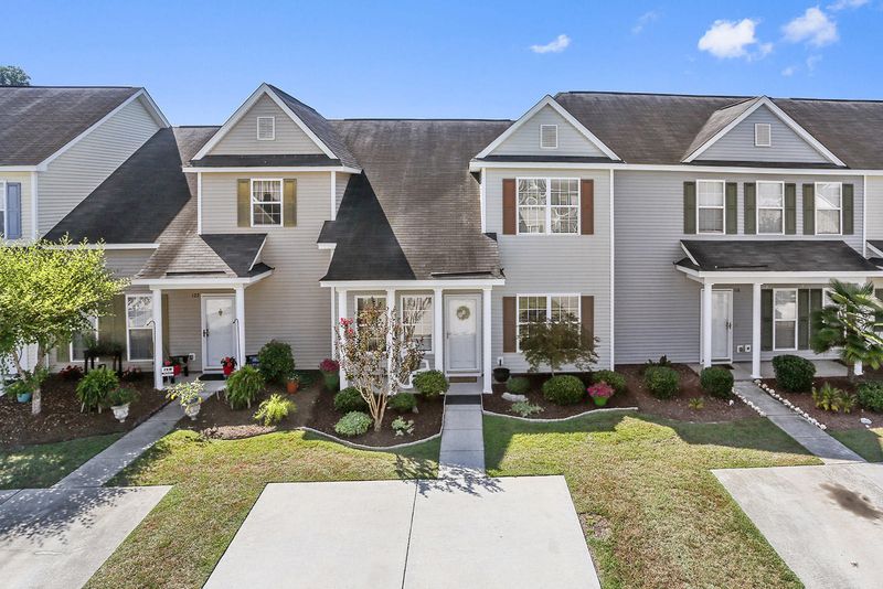 120 Broad River Dr, Summerville, SC 29485