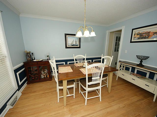307 Kenilworth Rd, Summerville, SC 29485