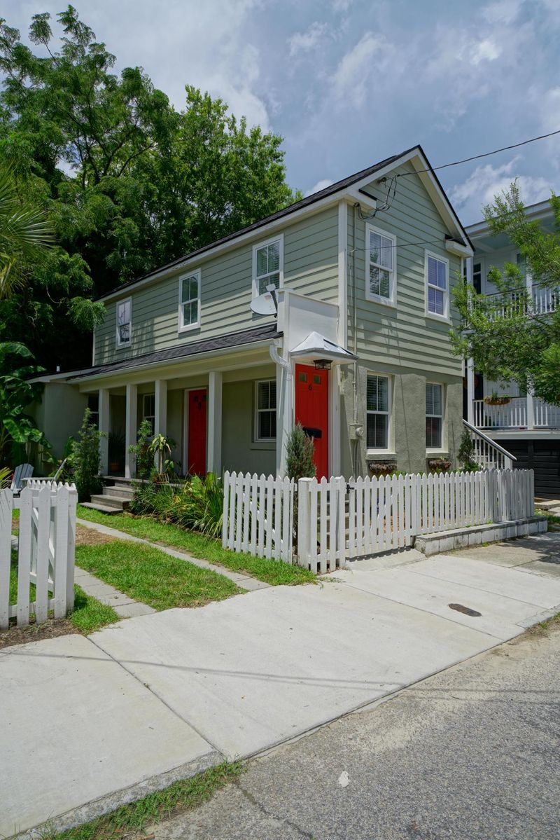 6 Sheppard St, Charleston, SC 29403
