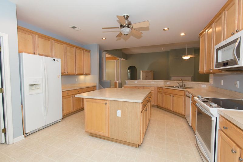 102 Catbriar Ct, Summerville, SC 29485