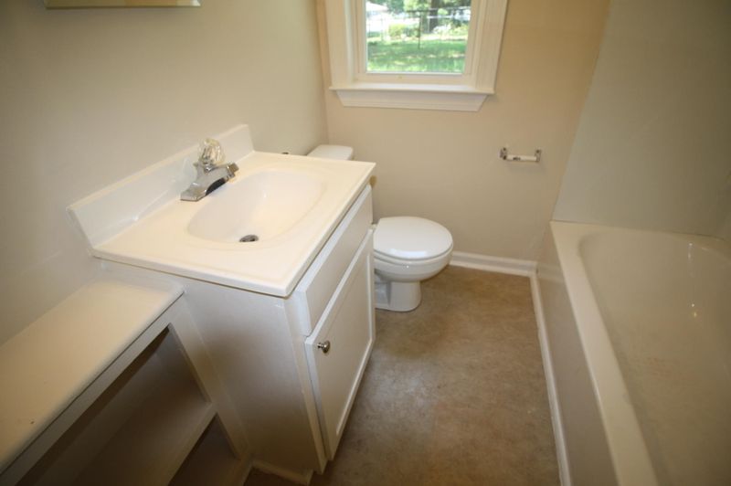 5537 Read St, North Charleston, SC 29406