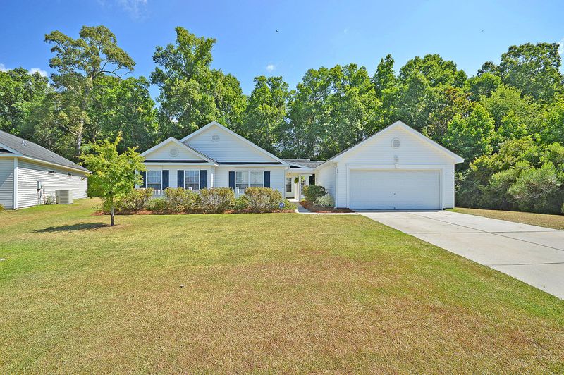 500 Savannah River Dr, Summerville, SC 29485