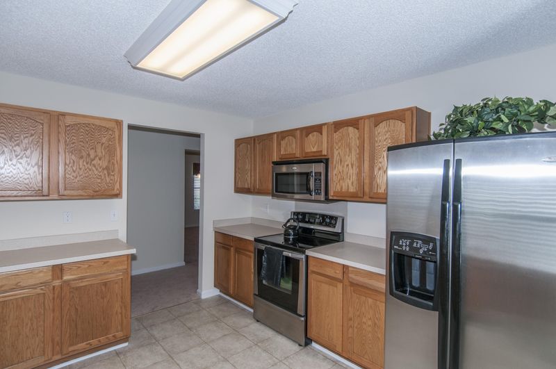 5135 Ballantine Dr, Summerville, SC 29485