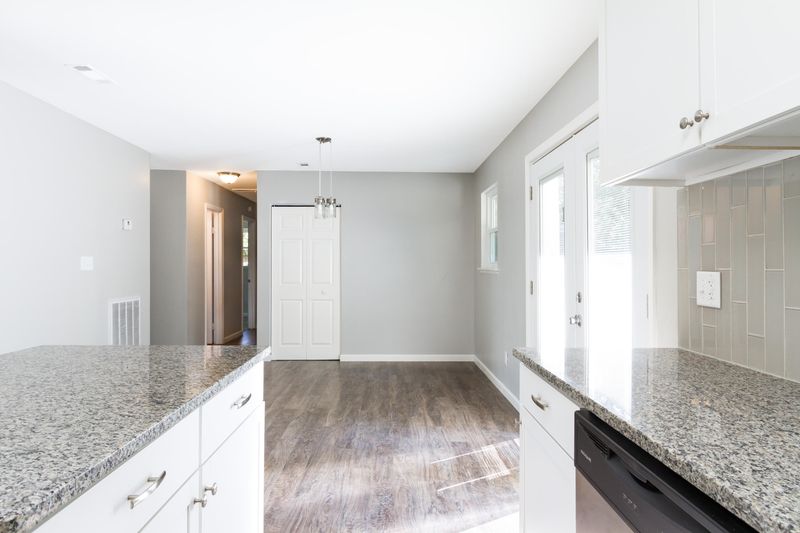 249 Stinson Dr, Charleston, SC 29407