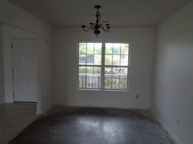 205 Barnwell St, Summerville, SC 29483