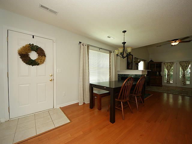 242 Darcy Ave, Goose Creek, SC 29445