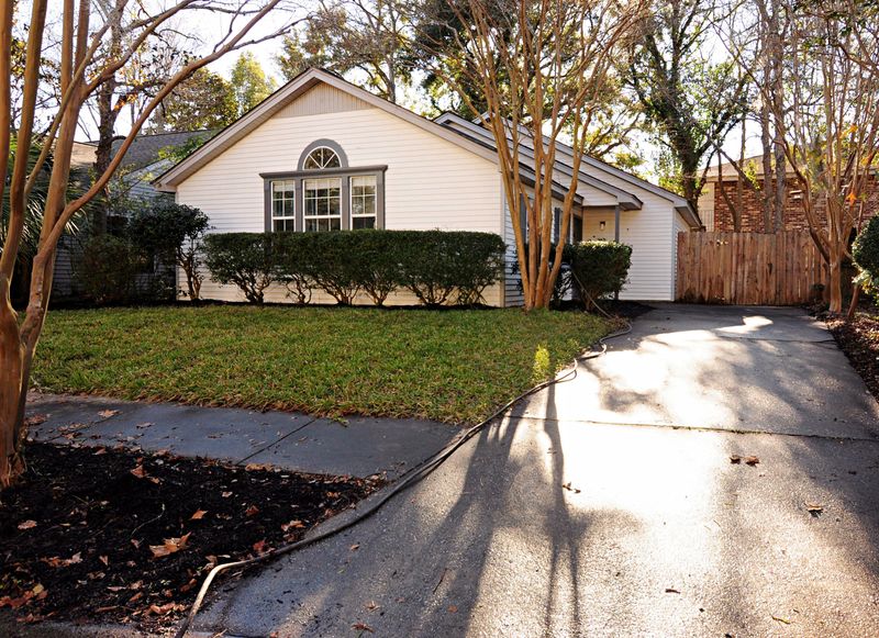 1763 Orange Grove Shores Dr, Charleston, SC 29407