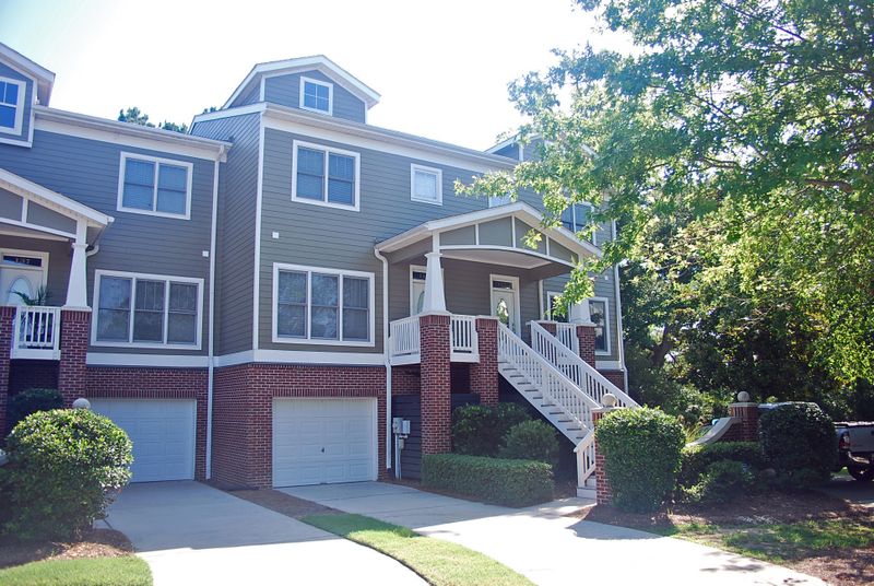 141 Marsh Walk Cir, Mount Pleasant, SC 29464