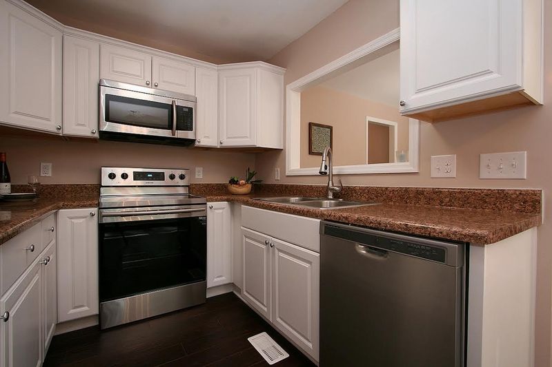 131 Three Wood Ln, Summerville, SC 29483