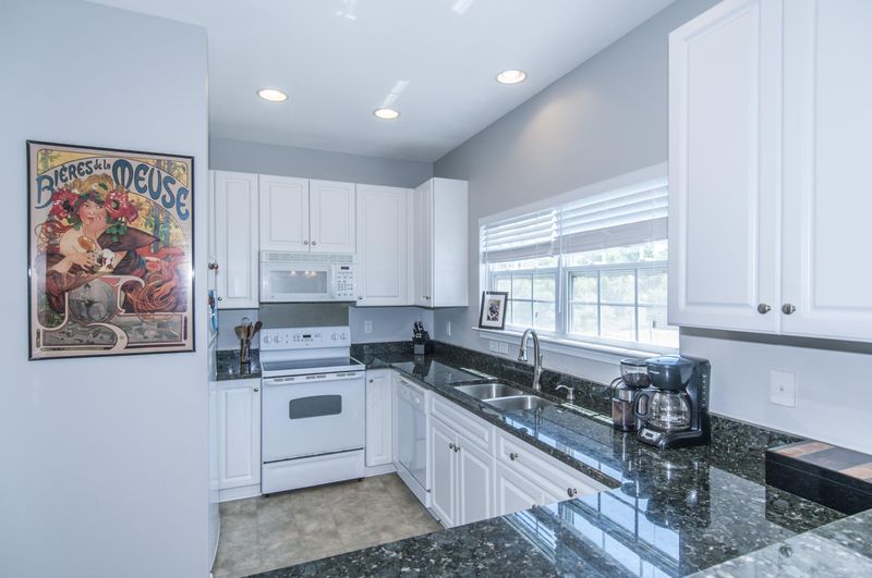 4061 Babbitt St, Charleston, SC 29414